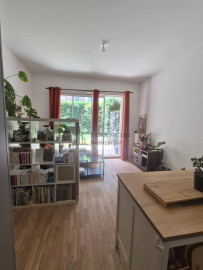 
                                                                                        Location
                                                                                         LOUE BEAU 2 PIECES - ASNIERES CENTRE