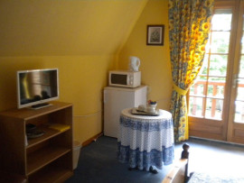 
                                                                                        Colocation
                                                                                         Loue Grande chambre pour Étudiant stagiaire