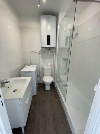 
                                                                                        Location
                                                                                         Loue Magnifique T2 Valmante