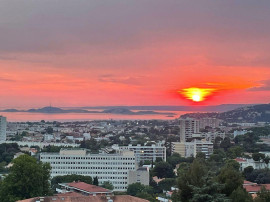 
                                                                                        Location
                                                                                         Loue Magnifique T2 Valmante