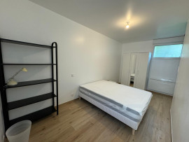 
                                                                                        Location
                                                                                         Loue T1 Bis DUPLEX AVEC BALCON meublé neuf calme 3