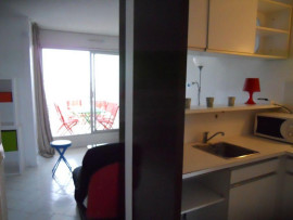 
                                                                                        Location
                                                                                         LOUE T1 BIS VIDE à l'année QUARTIER DU COUCHANT