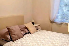 
                                                                                        Location
                                                                                         Loue t2 avec terrasse et piscine