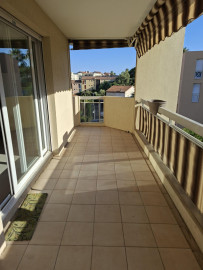
                                                                                        Vente
                                                                                         Lumineux appartement 4 pièces Secteur des Rascas