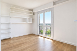
                                                                                        Vente
                                                                                         Lumineux Appartement familial de 90 m²
