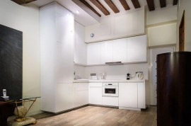 
                                                                                        Location
                                                                                         luxe 1BR 2BA proche de la place des vosges