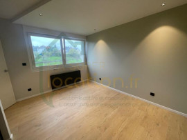 
                                                                                        Location
                                                                                         Magnifique 2 pièce de 48m2 situé dans un quartier calme à proximité du centre-ville de Saint-Quentin