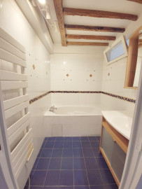 
                                                                                        Location
                                                                                         Magnifique 2 pièces plein de charme