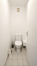 
                                                                                        Vente
                                                                                         Magnifique Appartement - Copropriété de standing et verdoyante - Lyon 5 - Saint-Just