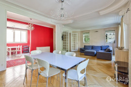 
                                                                                        Vente
                                                                                         Magnifique appartement de 4 pièces - Paris 11ème