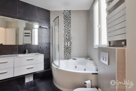 
                                                                                        Vente
                                                                                         Magnifique appartement de 4 pièces - Paris 11ème