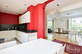 
                                                                                        Vente
                                                                                         Magnifique appartement de 4 pièces - Paris 11ème