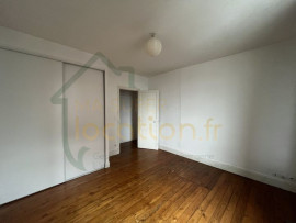 
                                                                                        Location
                                                                                         Magnifique appartement de charme situé en HYPER-CENTRE de SAINT-QUENTIN