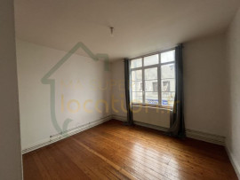 
                                                                                        Location
                                                                                         Magnifique appartement de charme situé en HYPER-CENTRE de SAINT-QUENTIN