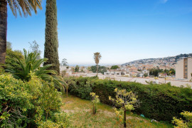 
                                                                                        Vente
                                                                                         Magnifique appartement rénové jardin et vue mer