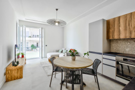 
                                                                                        Location
                                                                                         Magnifique appartement rénové avec vue mer