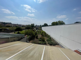 
                                                                                        Location
                                                                                         Magnifique maison avec terrain et garage