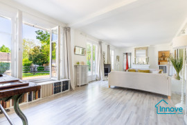 
                                                                                        Vente
                                                                                         Magnifique maison de caractère – Quartier de l'Abreuvoir, c