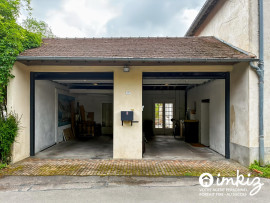 
                                                                                        Vente
                                                                                         Magnifique maison familiale baignée de verdure