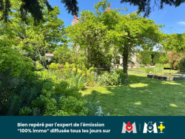 
                                                                                        Vente
                                                                                         Magnifique maison familiale de caractère avec jardin paysager, piscine chauffée et prestations de qualité
