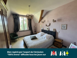 
                                                                                        Vente
                                                                                         Magnifique maison familiale de caractère avec jardin paysager, piscine chauffée et prestations de qualité