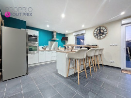 Vente
Magnifique Pavillon Individuel de Semi Plain-Pied