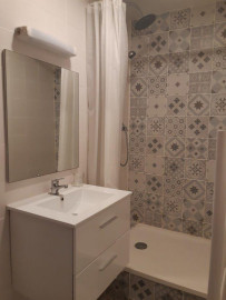 
                                                                                        Location
                                                                                         Magnifique studio Paris 20ème