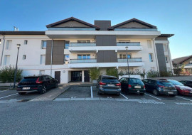 
                                                                                        Location
                                                                                         Magnifique T3 meublé 75 m² avec terrasse de 29 m²
