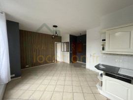 Location
Magnifique T3 situé en HYPER-CENTRE de SAINT-QUENTIN