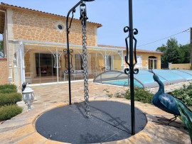 Vente
Magnifique villa contemporaine avec piscine