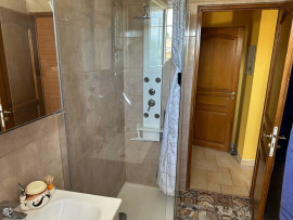Vente
Magnifique villa contemporaine avec piscine