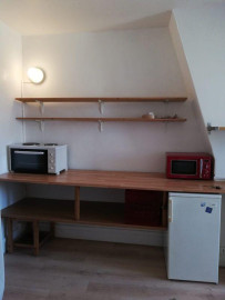 
                                                                                        Location
                                                                                         Mais, Rue St. Martin studio 20m2