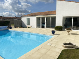 
                                                                                        Viager
                                                                                         Maison - 1 210 000 € - 17 - Charente-maritime - La rochelle