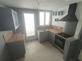 
                                                                                        Location
                                                                                         Maison 1 chambre, 1 bureau avec cour Amiens