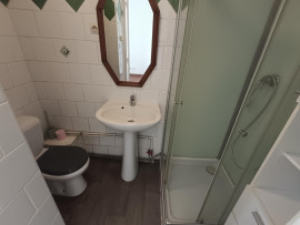 
                                                                                        Location
                                                                                         Maison 1 chambre et cour, quartier Saint-Pierre
