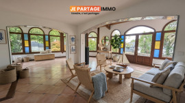 
                                                                                        Vente
                                                                                         Maison 10 pièces 240m2 avec jardin 2500m2 piscinable