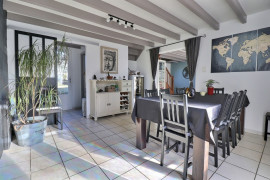 
                                                                                        Vente
                                                                                         Maison 10 pièces
