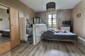 
                                                                                        Vente
                                                                                         Maison 10 pièces