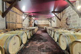 
                                                                                        Vente
                                                                                         Maison 10 pièces