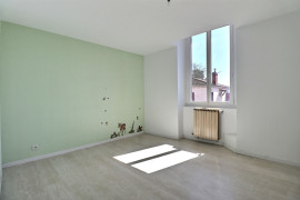 
                                                                                        Vente
                                                                                         Maison 10 pièces