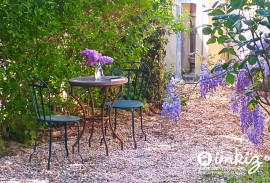 
                                                                                        Vente
                                                                                         Maison 10 pièces