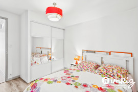 
                                                                                        Vente
                                                                                         Maison 10 pièces de 285m² avec piscine