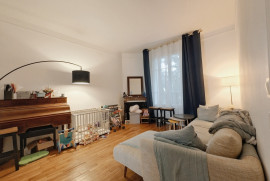 
                                                                                        Vente
                                                                                         Maison 100m² 3 chambres à la Mairie + garage