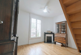 
                                                                                        Vente
                                                                                         Maison 100m² 3 chambres à la Mairie + garage