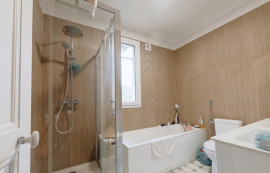 
                                                                                        Vente
                                                                                         Maison 100m² 3 chambres à la Mairie + garage