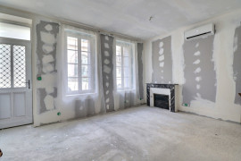 
                                                                                        Vente
                                                                                         Maison 12 pièces