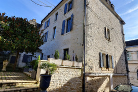 
                                                                                        Vente
                                                                                         Maison 12 pièces
