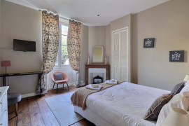 
                                                                                        Vente
                                                                                         Maison 12 pièces