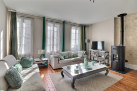 
                                                                                        Vente
                                                                                         Maison 12 pièces