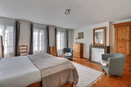 
                                                                                        Vente
                                                                                         Maison 12 pièces